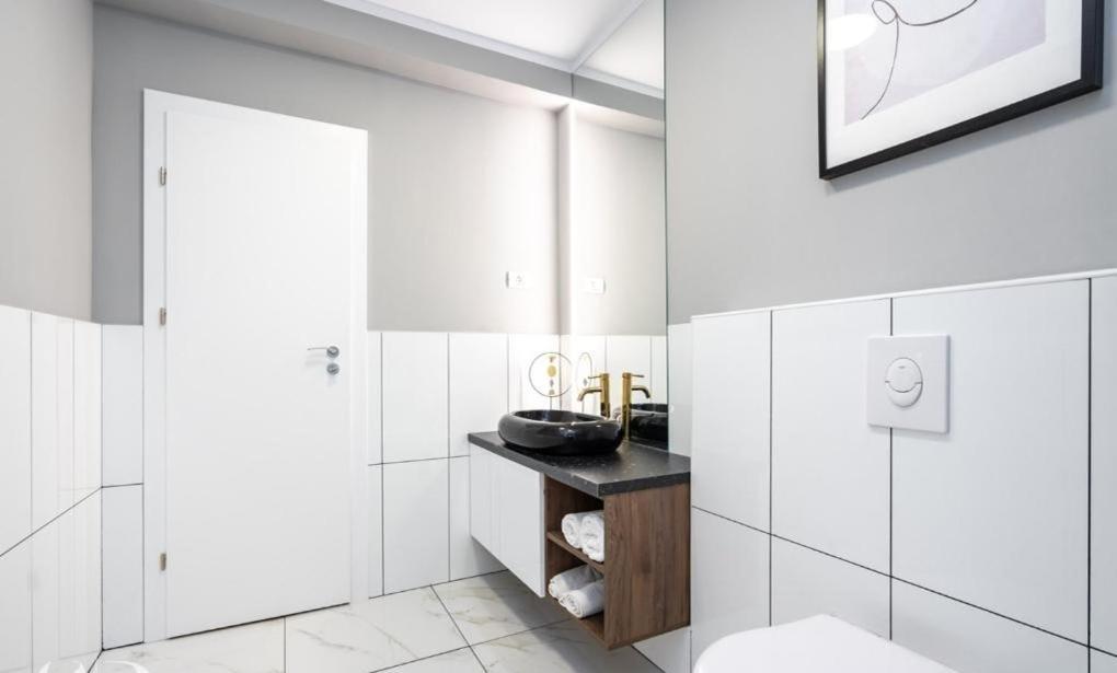 Majestic Apartament With View In Magheru Bucarest Exterior foto