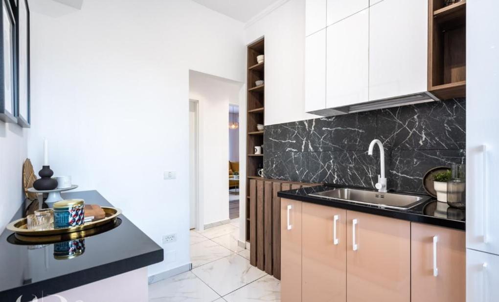 Majestic Apartament With View In Magheru Bucarest Exterior foto
